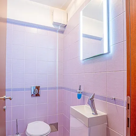 Apartment With Wifi - 22773